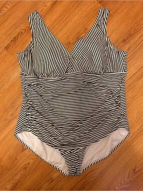 Miracle Black and White Striped One-Piece Swimsuit - Size 3X (24W-26W)